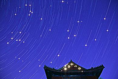 黑色幽默风格模拟经营游戏《血吧大亨》现已在Steam平台推出试玩Demo